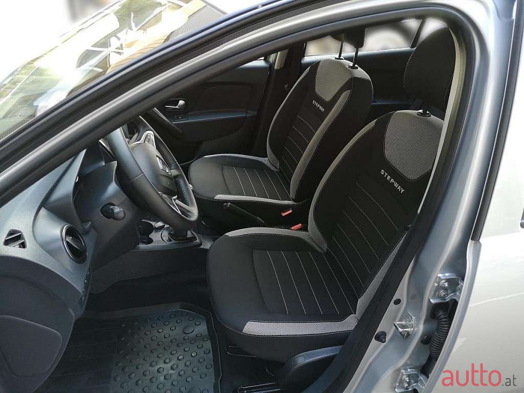 2018' Dacia Sandero photo #5