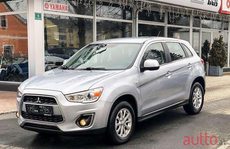 2013' Mitsubishi ASX photo #1