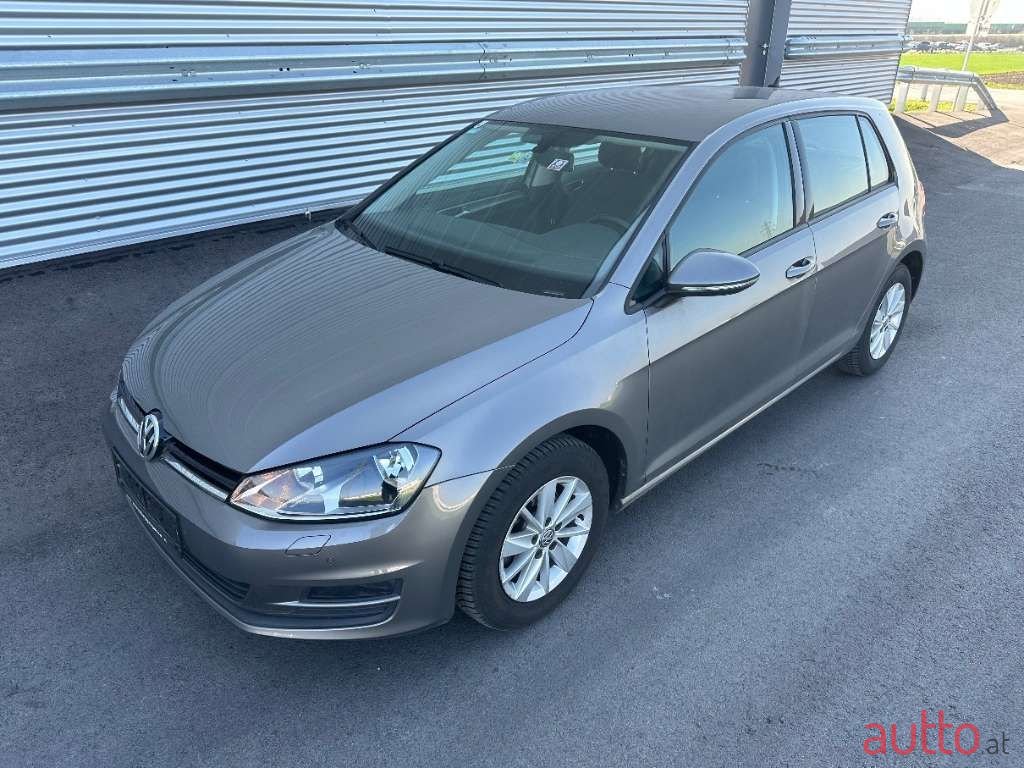 2016' Volkswagen Golf photo #1