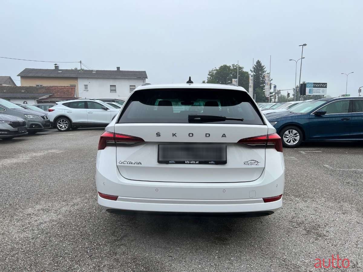2022' Skoda Octavia photo #4
