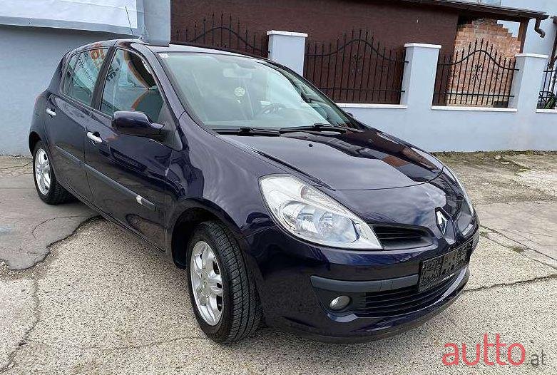 2006' Renault Clio photo #1