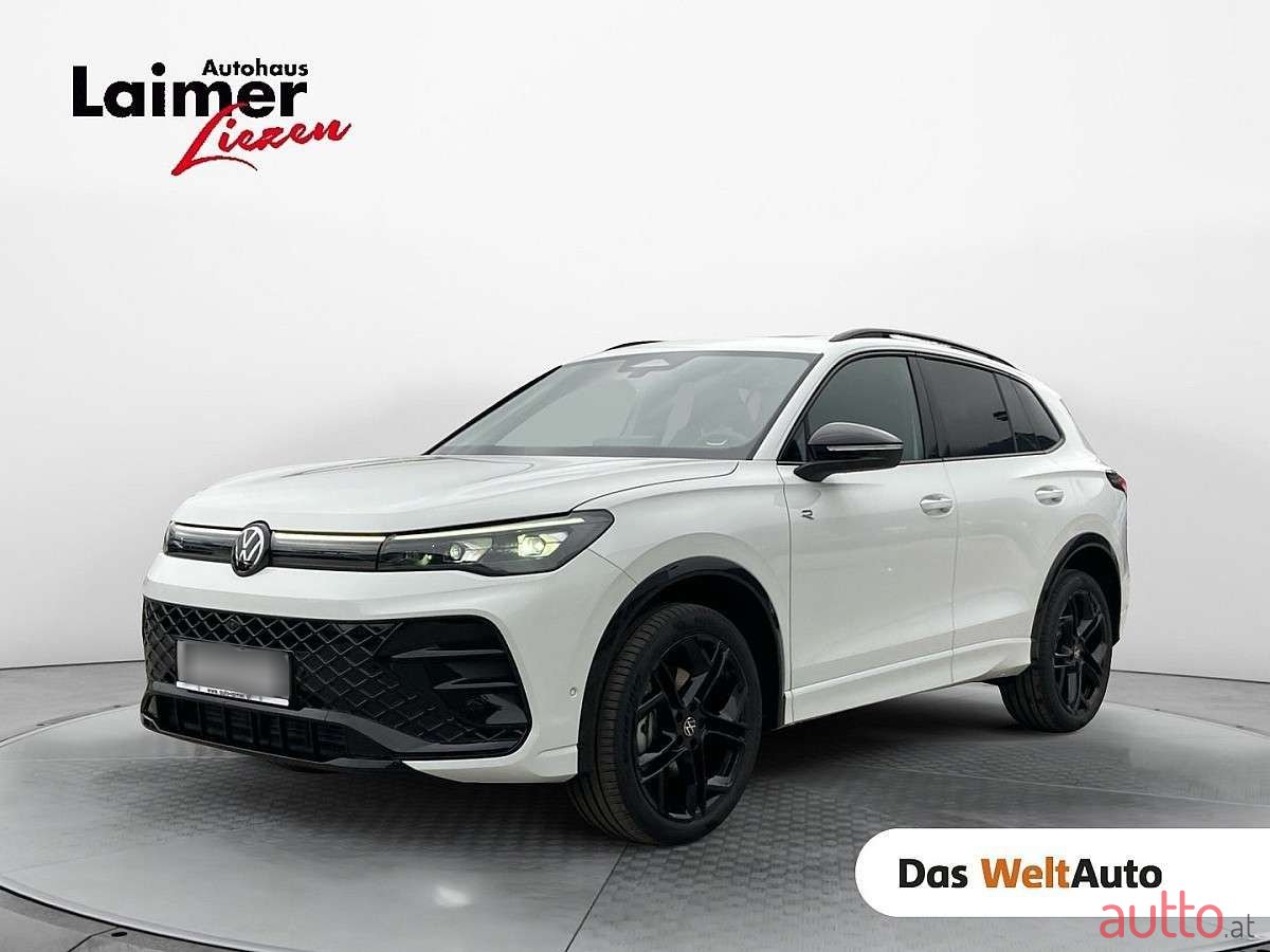 2024' Volkswagen Tiguan photo #1