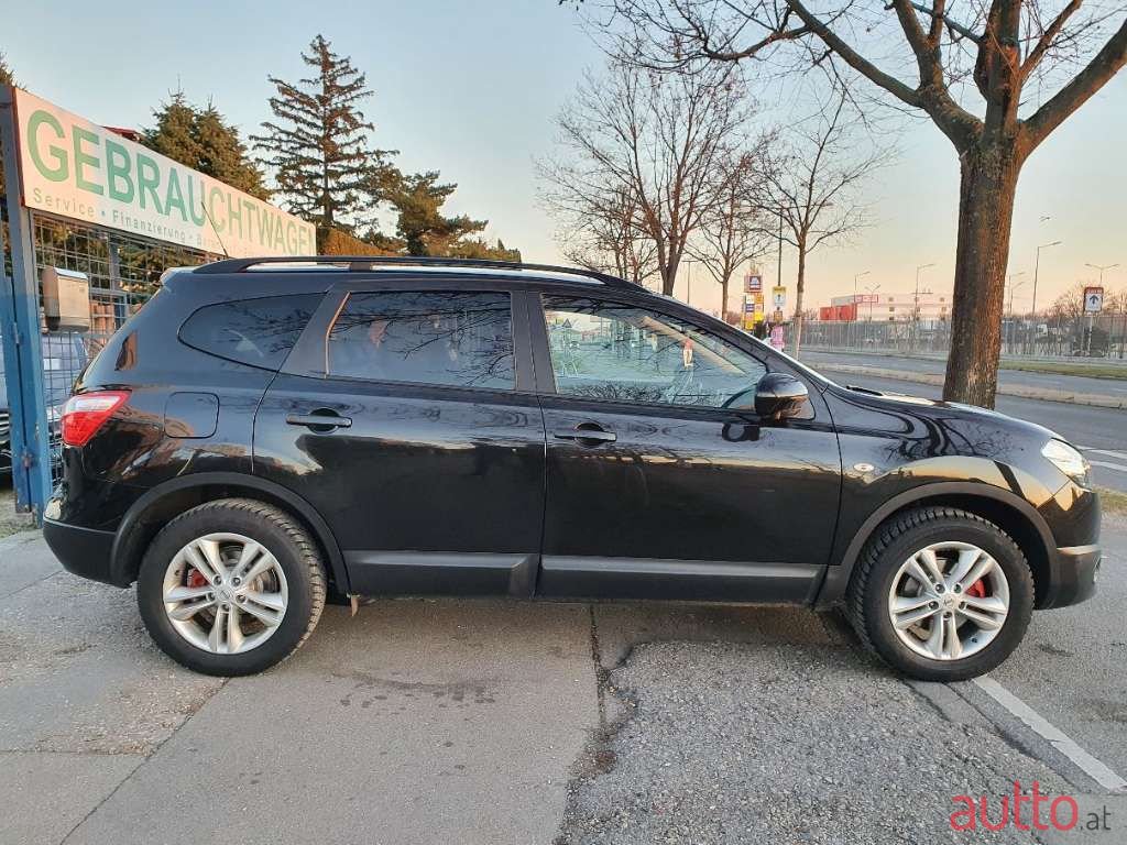 2013' Nissan Qashqai photo #6