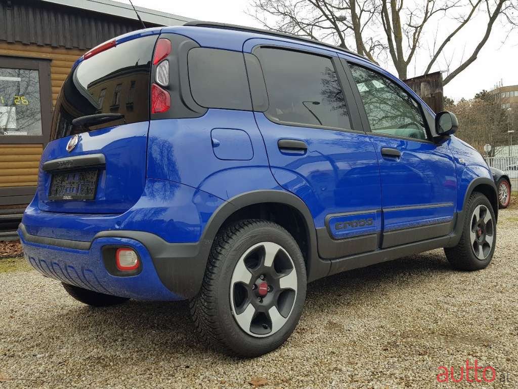 2018' Fiat Panda photo #5