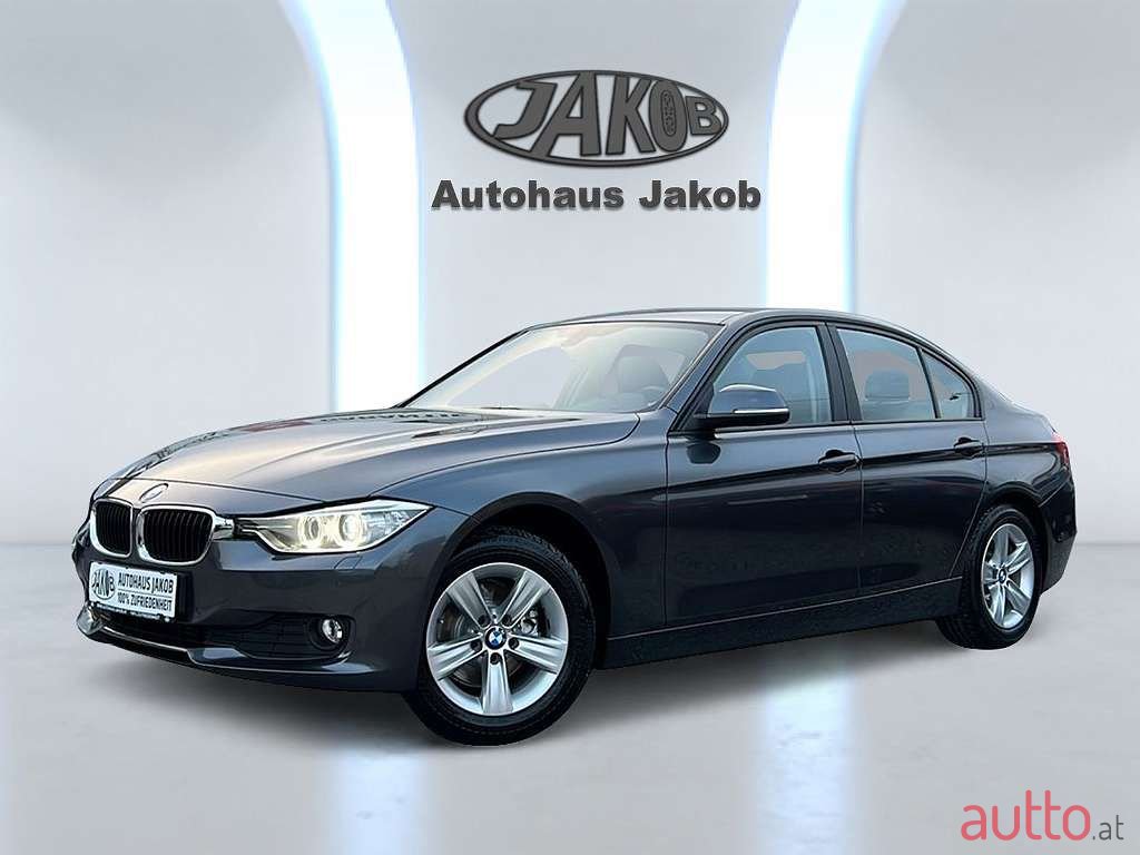 2013' BMW 3Er-Reihe photo #2