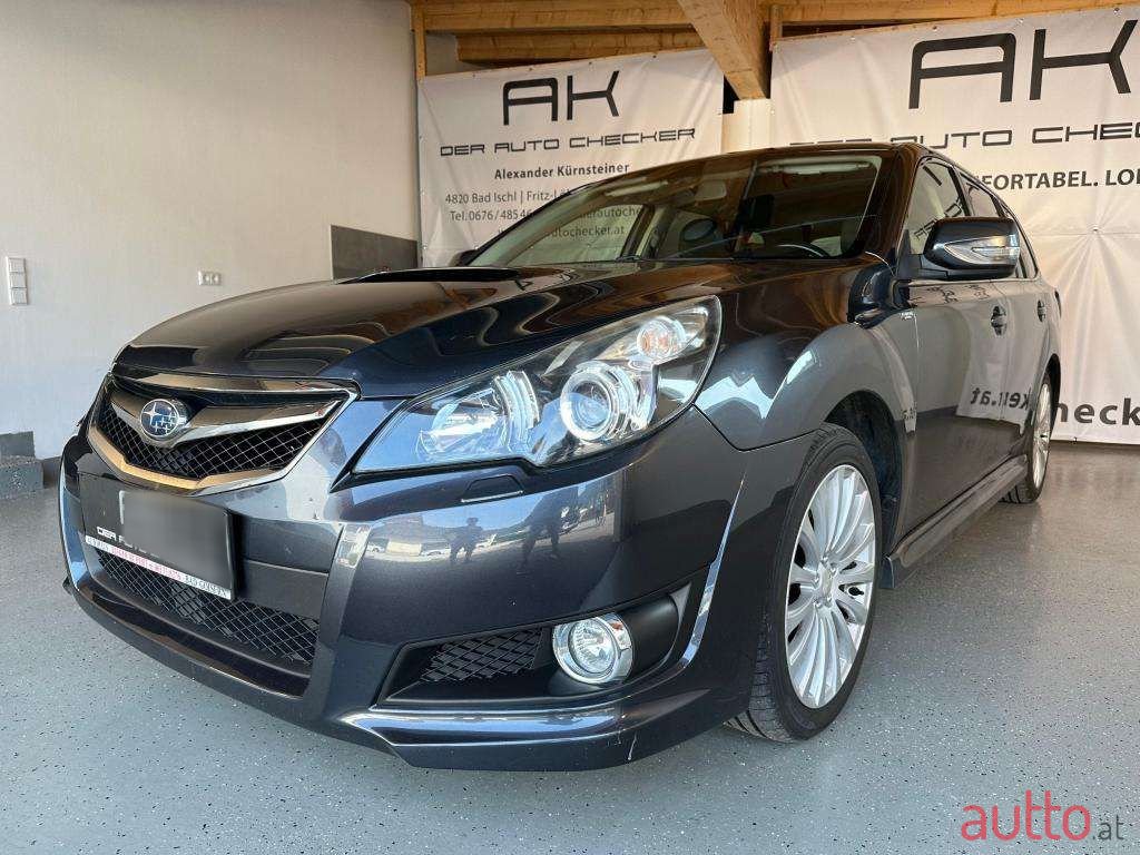 2012' Subaru Legacy photo #2