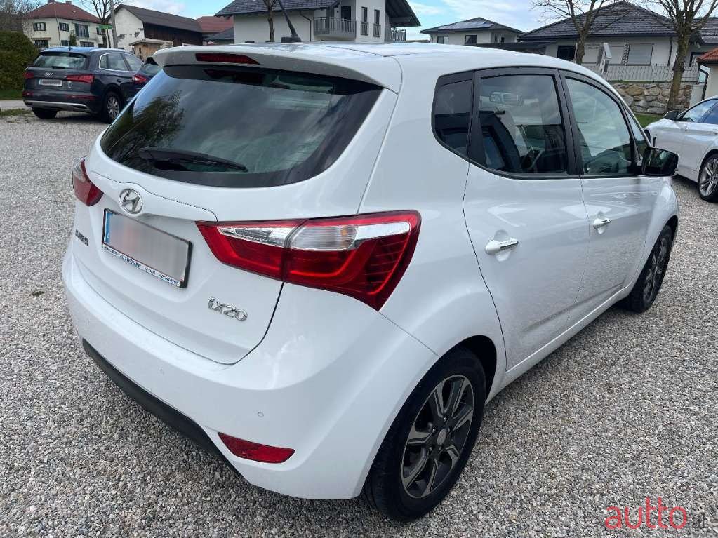 2017' Hyundai ix20 photo #4