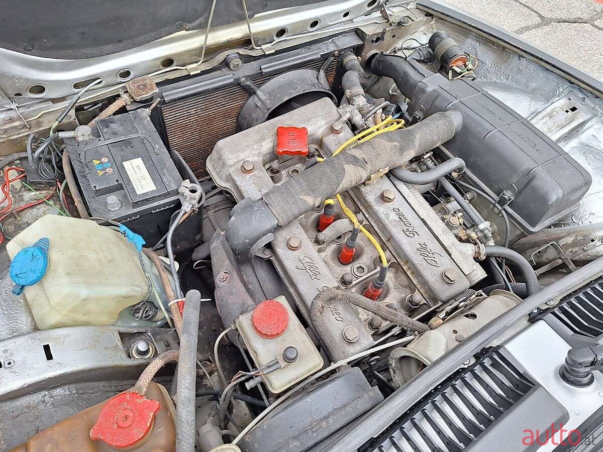 1983' Alfa Romeo GTV photo #3