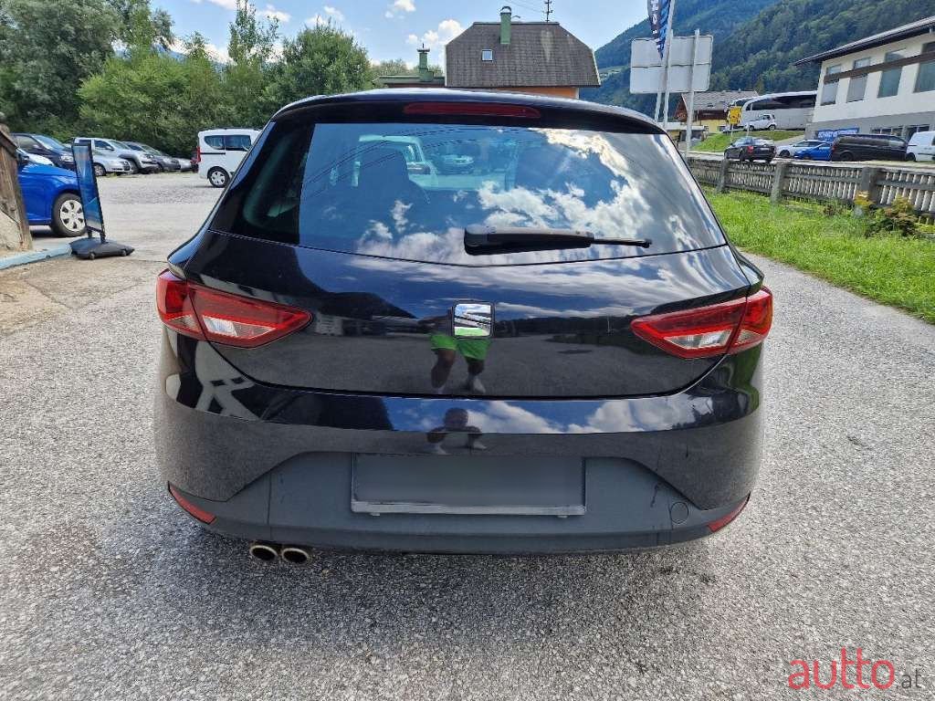 2013' SEAT Leon photo #5