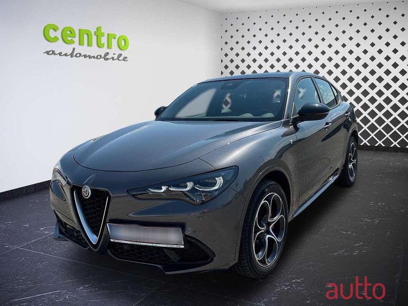 2024' Alfa Romeo Stelvio photo #1