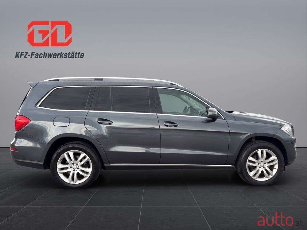 2013' Mercedes-Benz Gl-Klasse photo #6