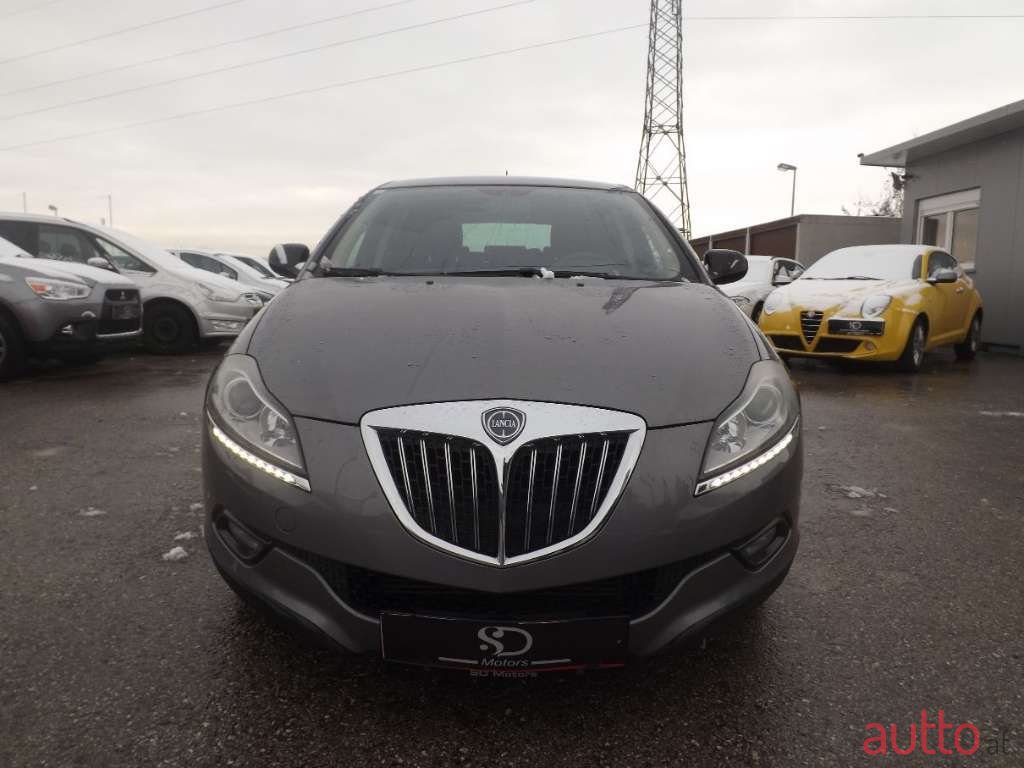 2010' Lancia Delta photo #2