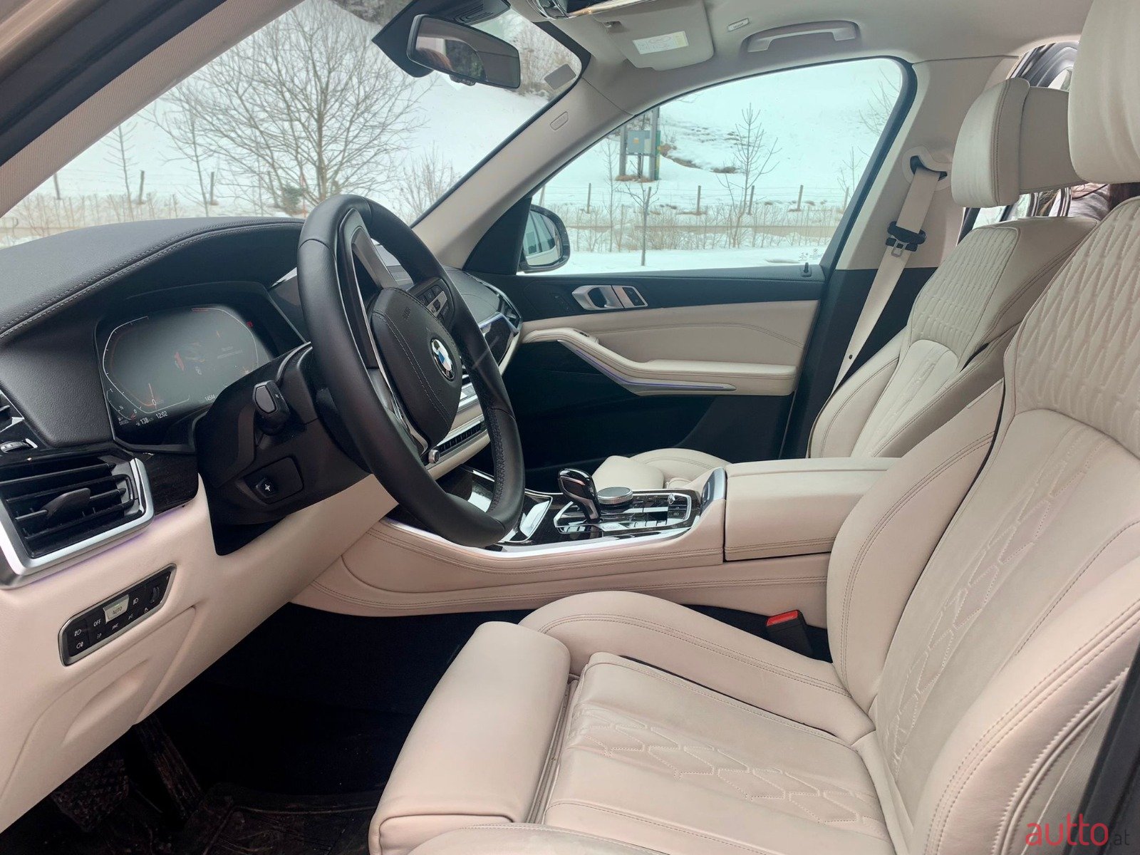 2019' BMW X5 photo #5