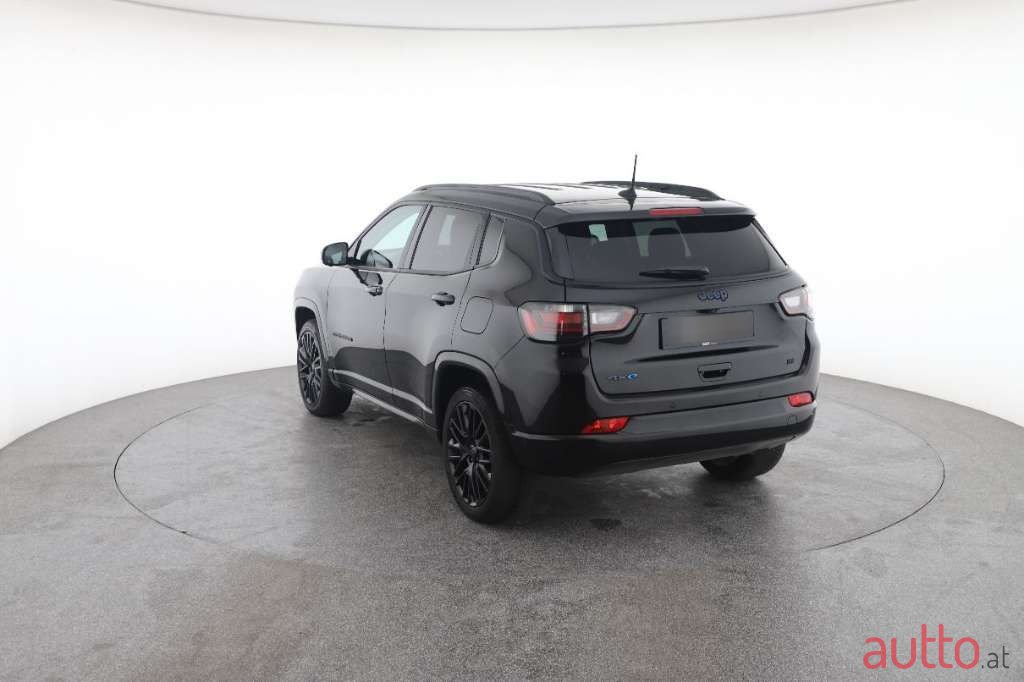 2022' Jeep Compass photo #4