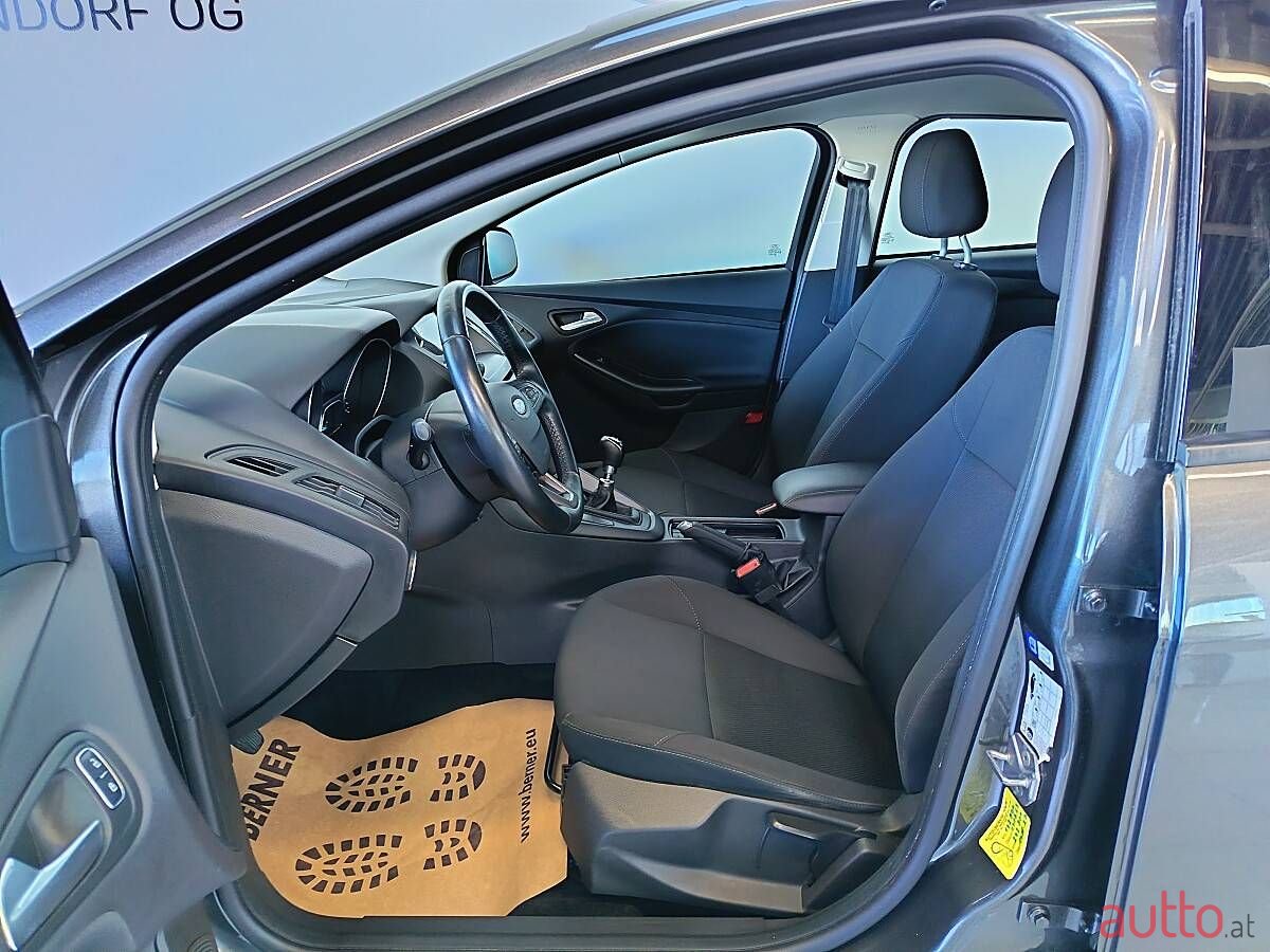 2018' Ford Focus photo #4