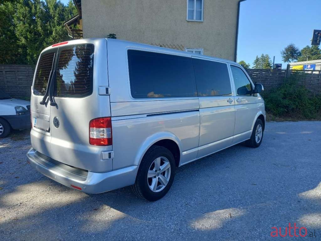 2011' Volkswagen T5 photo #5