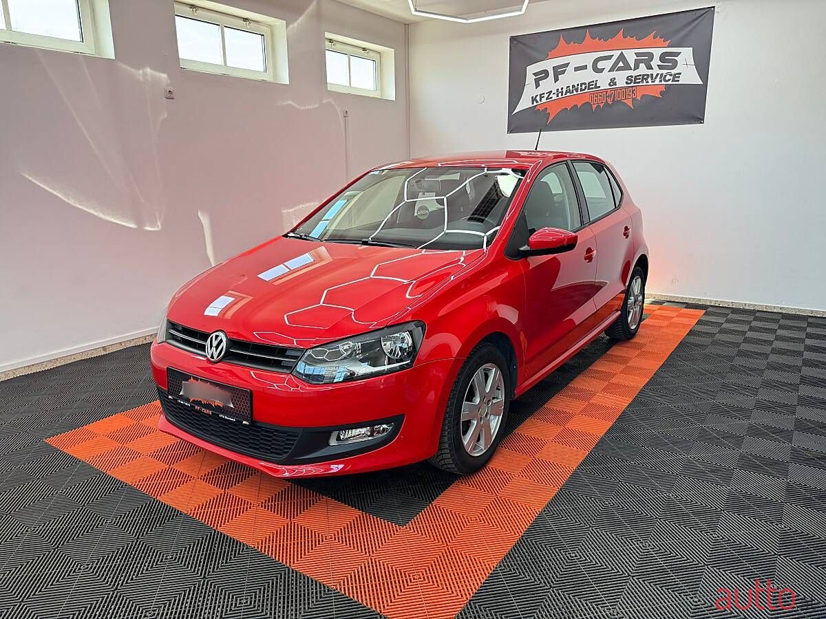 2010' Volkswagen Polo photo #2