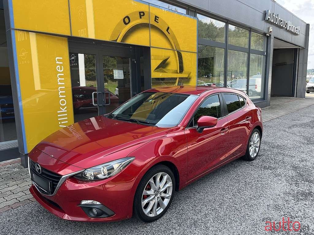 2016' Mazda Mazda3 photo #1