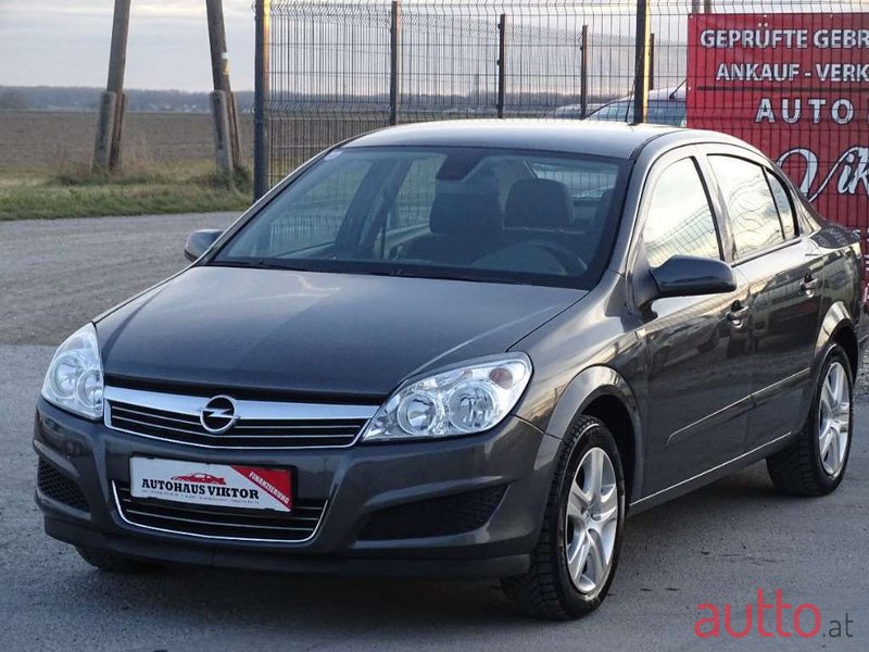 2008' Opel Astra photo #2