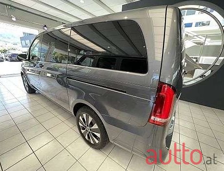 2023' Mercedes-Benz Vito photo #4