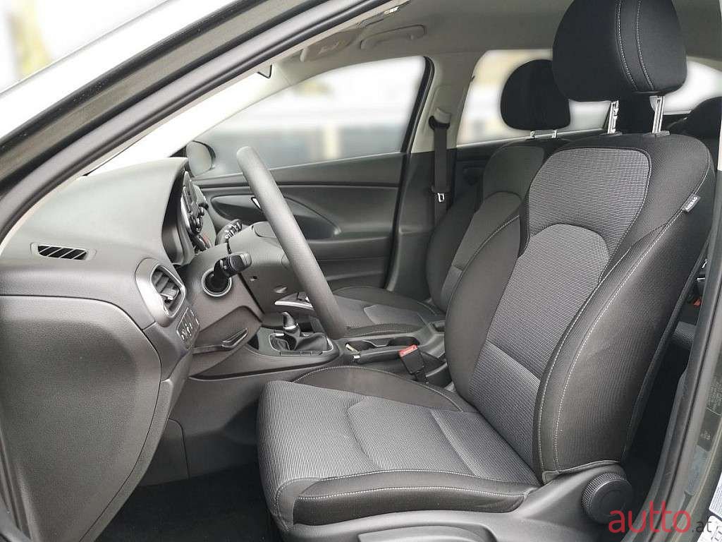 2021' Hyundai i30 photo #5