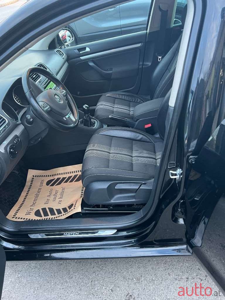 2013' Volkswagen Golf photo #3