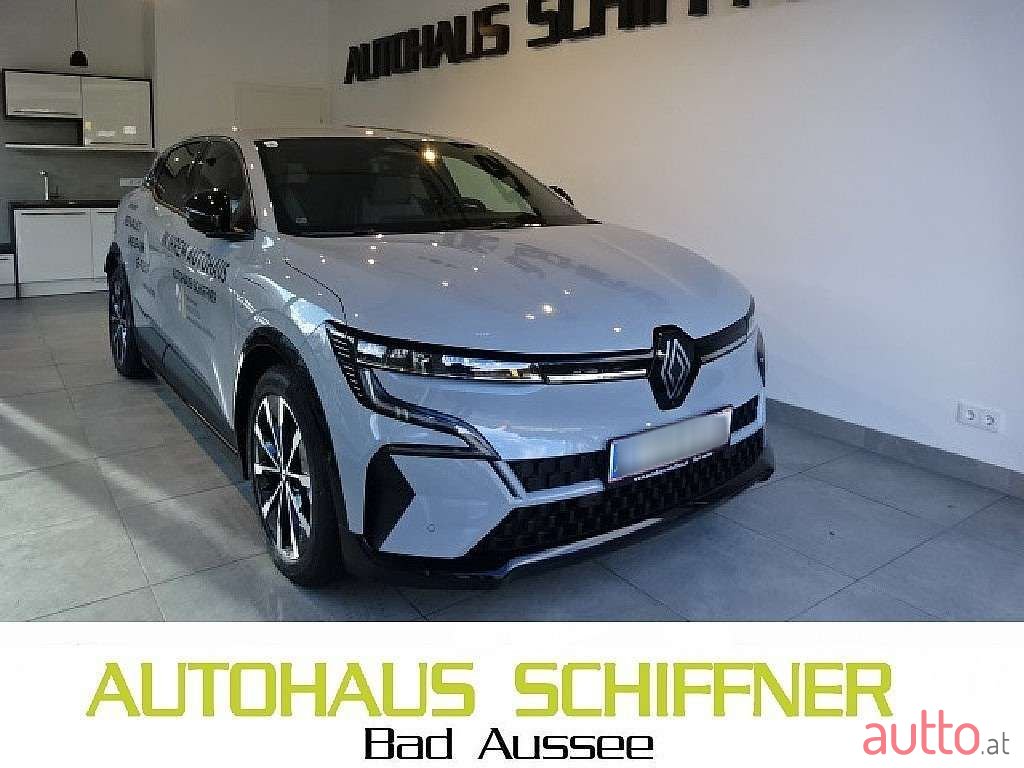 2022' Renault Megane photo #1