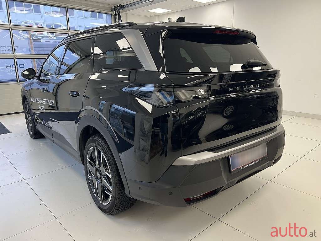 2024' Peugeot 5008 photo #6