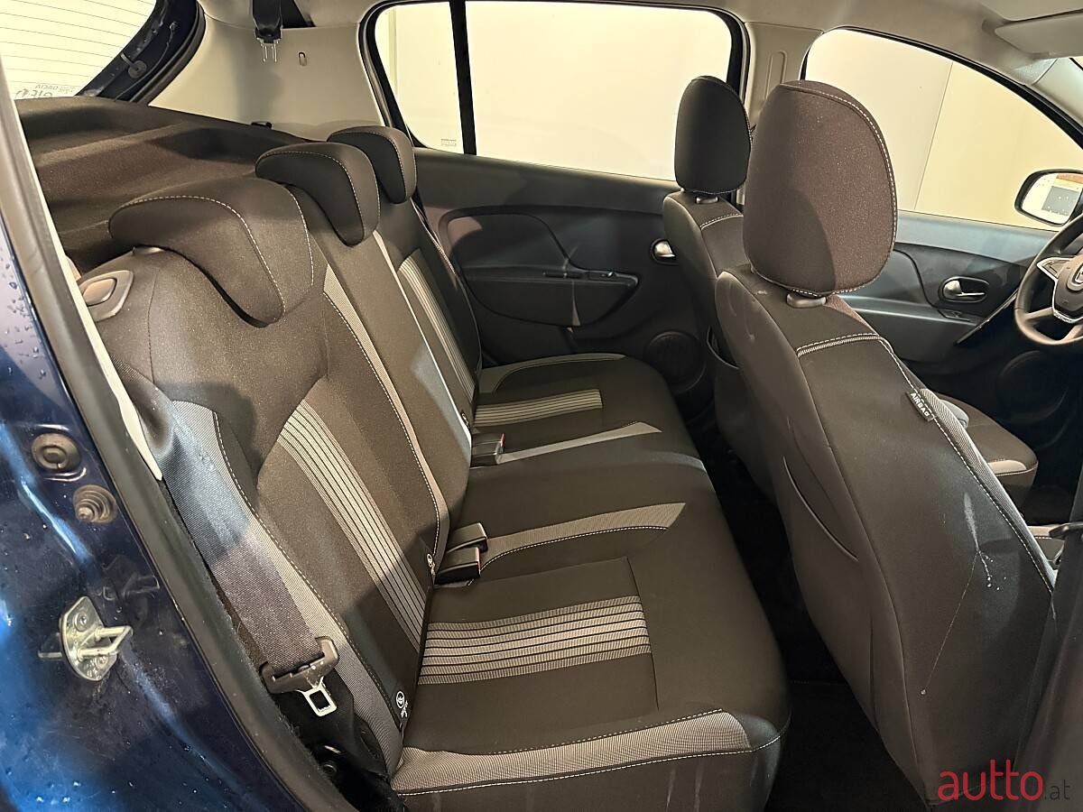 2018' Dacia Sandero photo #6