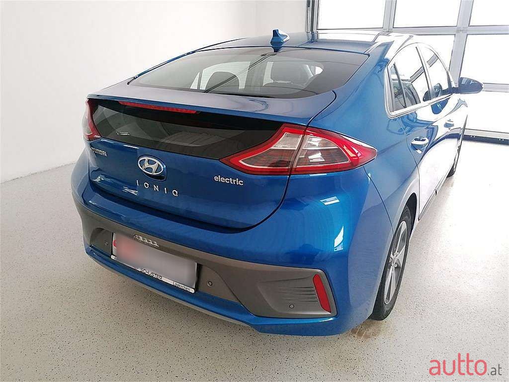 2018' Hyundai Ioniq photo #4