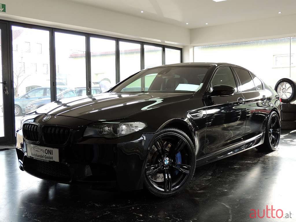 2012' BMW 5Er-Reihe photo #2