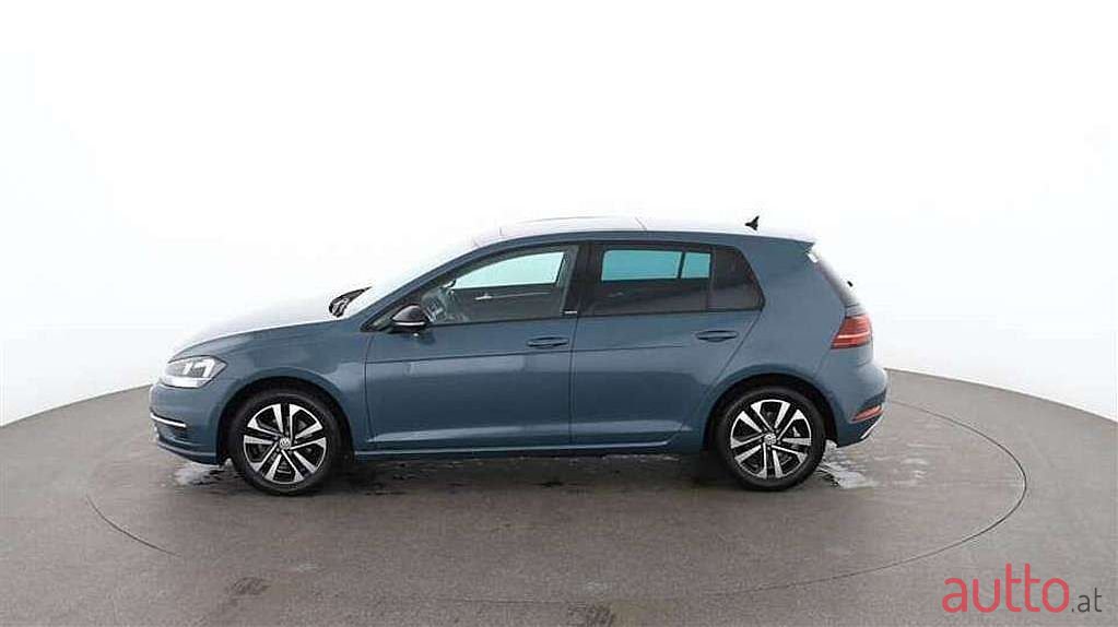 2019' Volkswagen Golf photo #5