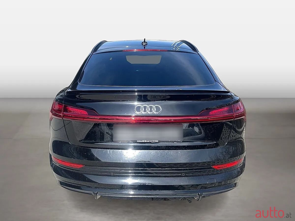 2020' Audi e-tron photo #3