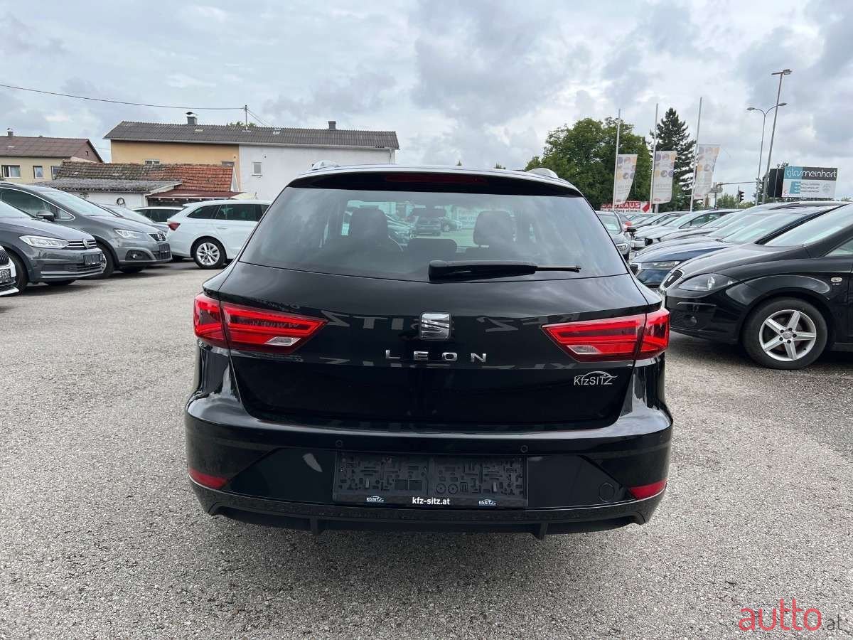 2020' SEAT Leon photo #4