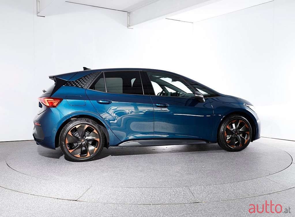 2022' Cupra Born photo #6