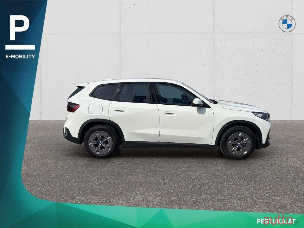 2024' BMW iX1 photo #3