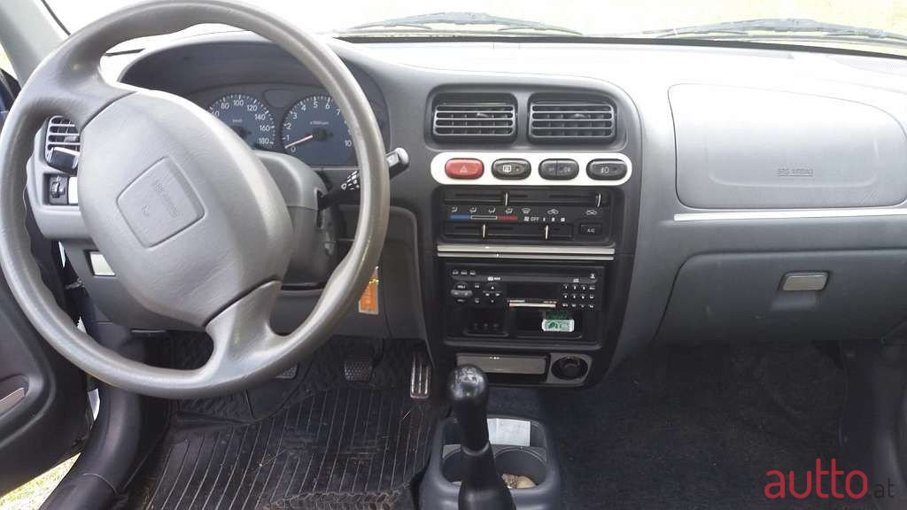 2003' Suzuki Alto photo #5