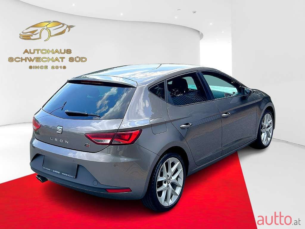2014' SEAT Leon photo #6