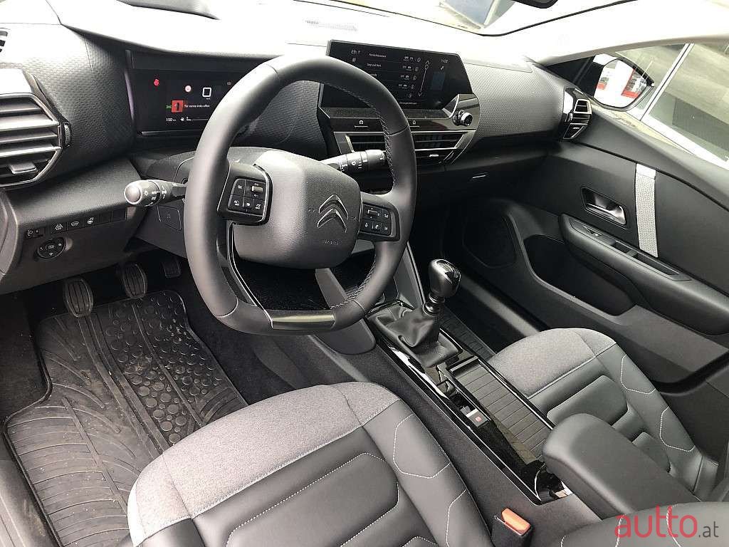 2022' Citroen C4 photo #5