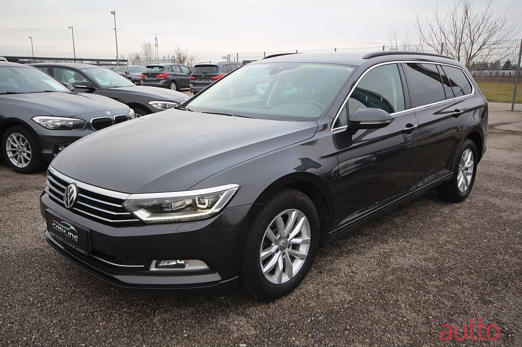 2018' Volkswagen Passat photo #3
