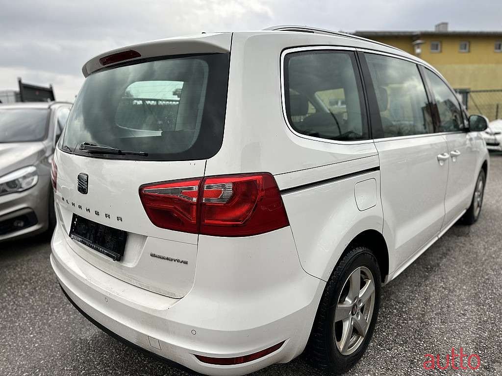 2012' SEAT Alhambra photo #3