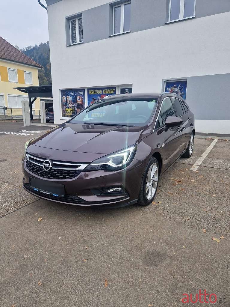 2017' Opel Astra photo #4