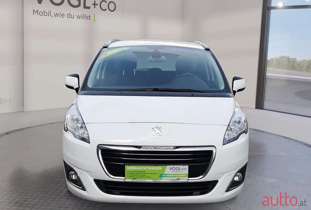 2016' Peugeot 5008 photo #5