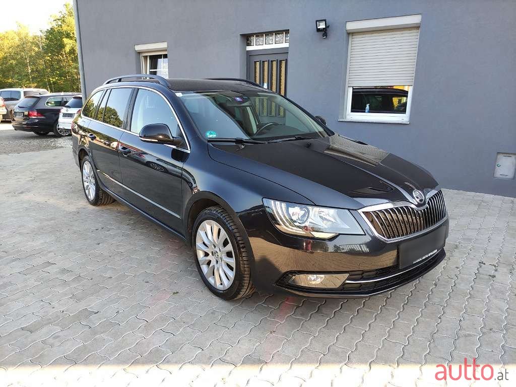 2015' Skoda Superb photo #5