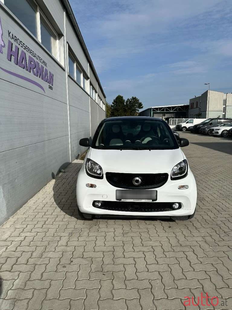 2020' Smart Fortwo photo #6