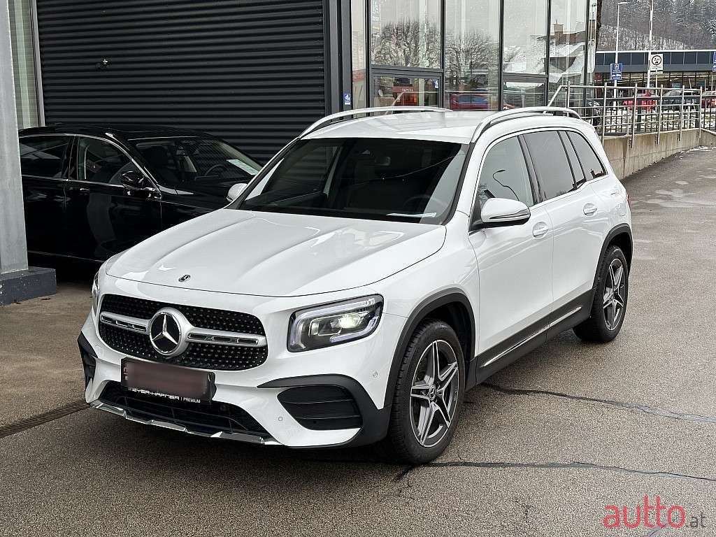 2022' Mercedes-Benz GLB photo #1