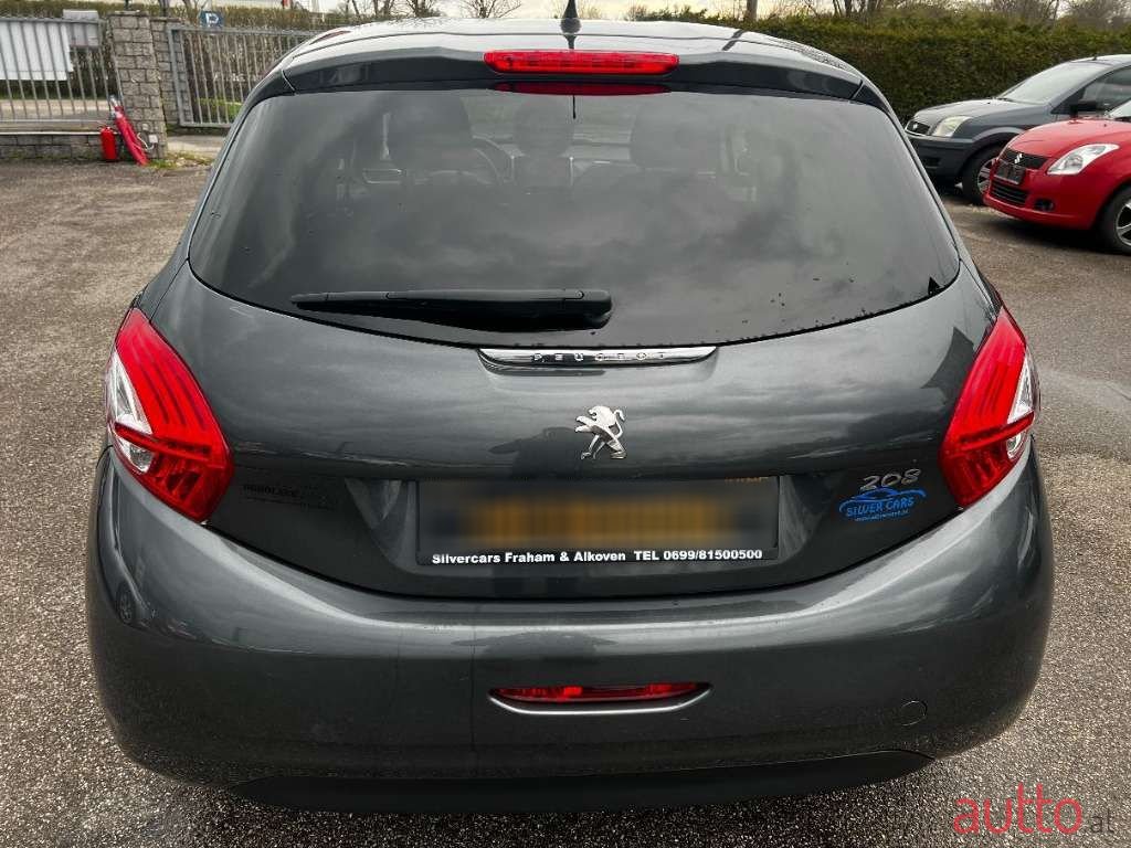 2014' Peugeot 208 photo #6