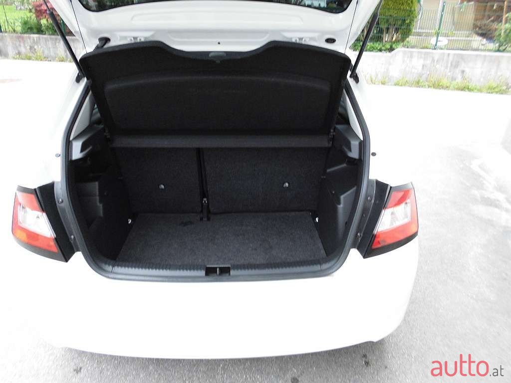 2016' Skoda Fabia photo #4