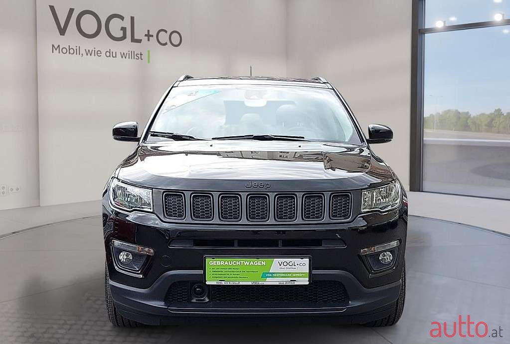 2019' Jeep Compass photo #6