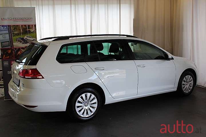 2013' Volkswagen Golf photo #3